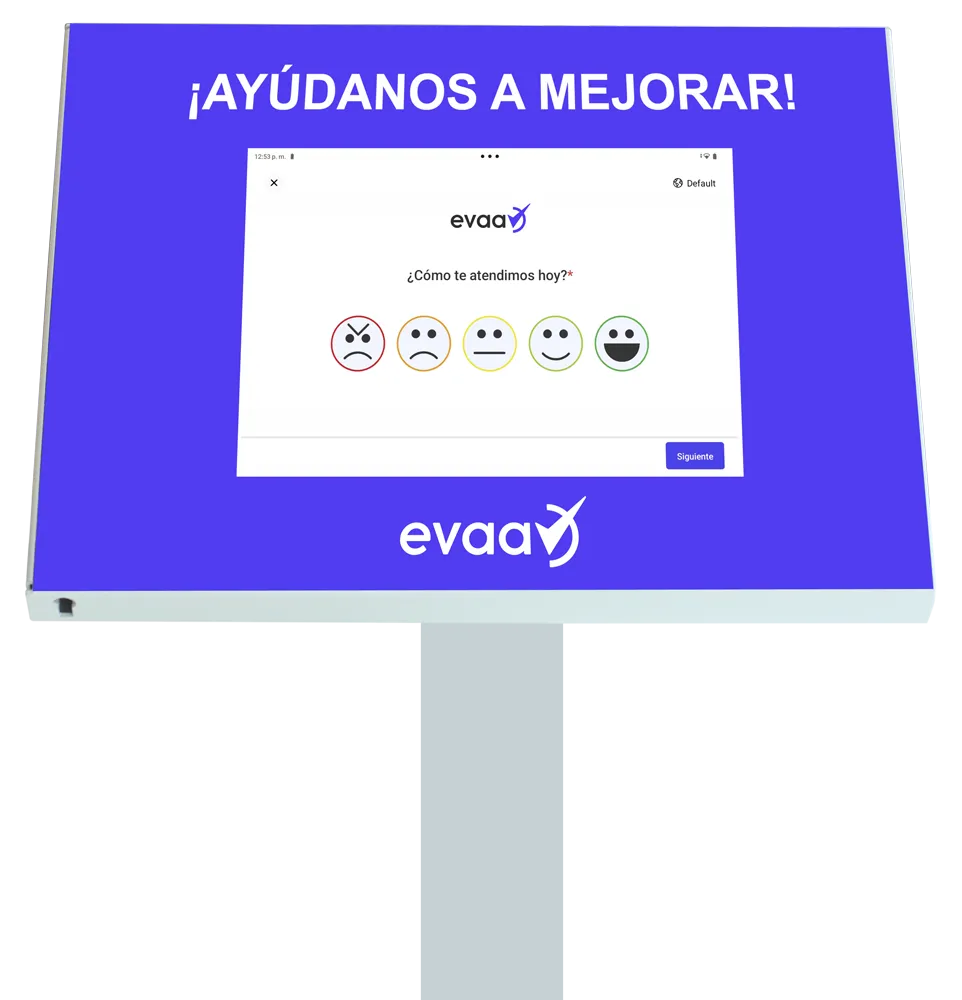 Kiosko EVAA: tablet en modo encuesta sobre pedestal, mostrando caritas de satisfacción